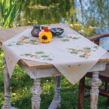 Napperon Chemin De Table Brodé Main - Jours De Venise - Ovale Blanc Lin 39x69 Cm