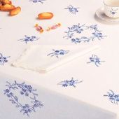 Serviette de table à broder - Luc Créations - Fleurs bleues