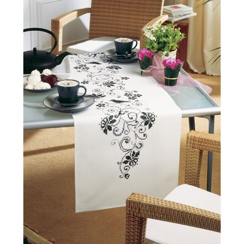 Ancien Kit De Chemin De Table Suédois Davidson & Co - Poinsettia - Lin Et Fil