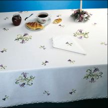 Nappe à broder - Luc Créations - Clochette violette