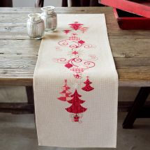 Kit de chemin de table à broder - Vervaco - Décorations de Noël rouges