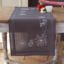 Kit de chemin de table à broder - Vervaco - Fleurs blanches