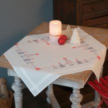 Kit de nappe à broder - Vervaco - Arbres de Noël rouges et gris