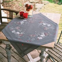 Kit de nappe à broder - Vervaco - Animaux de la forêt en hiver